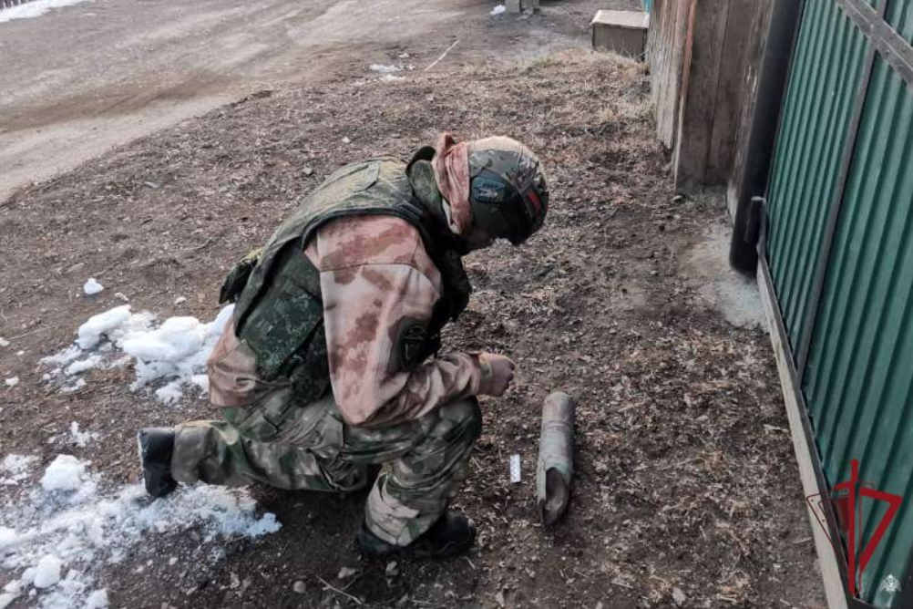 Фото Житель Улан-Удэ нашел и принес домой артиллерийский снаряд