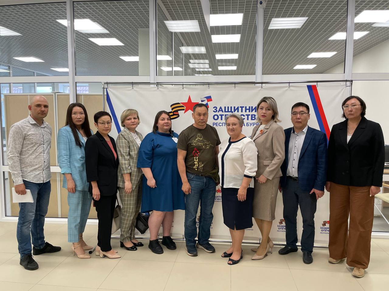 Фото В Бурятии обсудили совершенствование мер поддержки военнослужащим СВО и их семьям