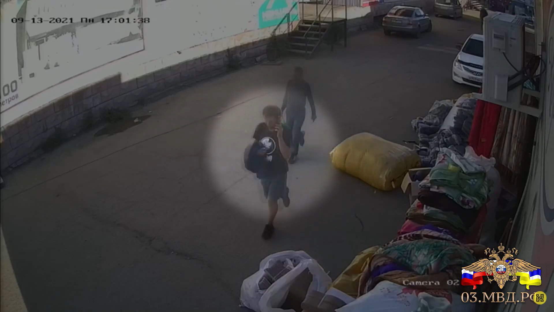 Фото В Улан-Удэ разыскивают грабителя с оптовой базы (ВИДЕО)