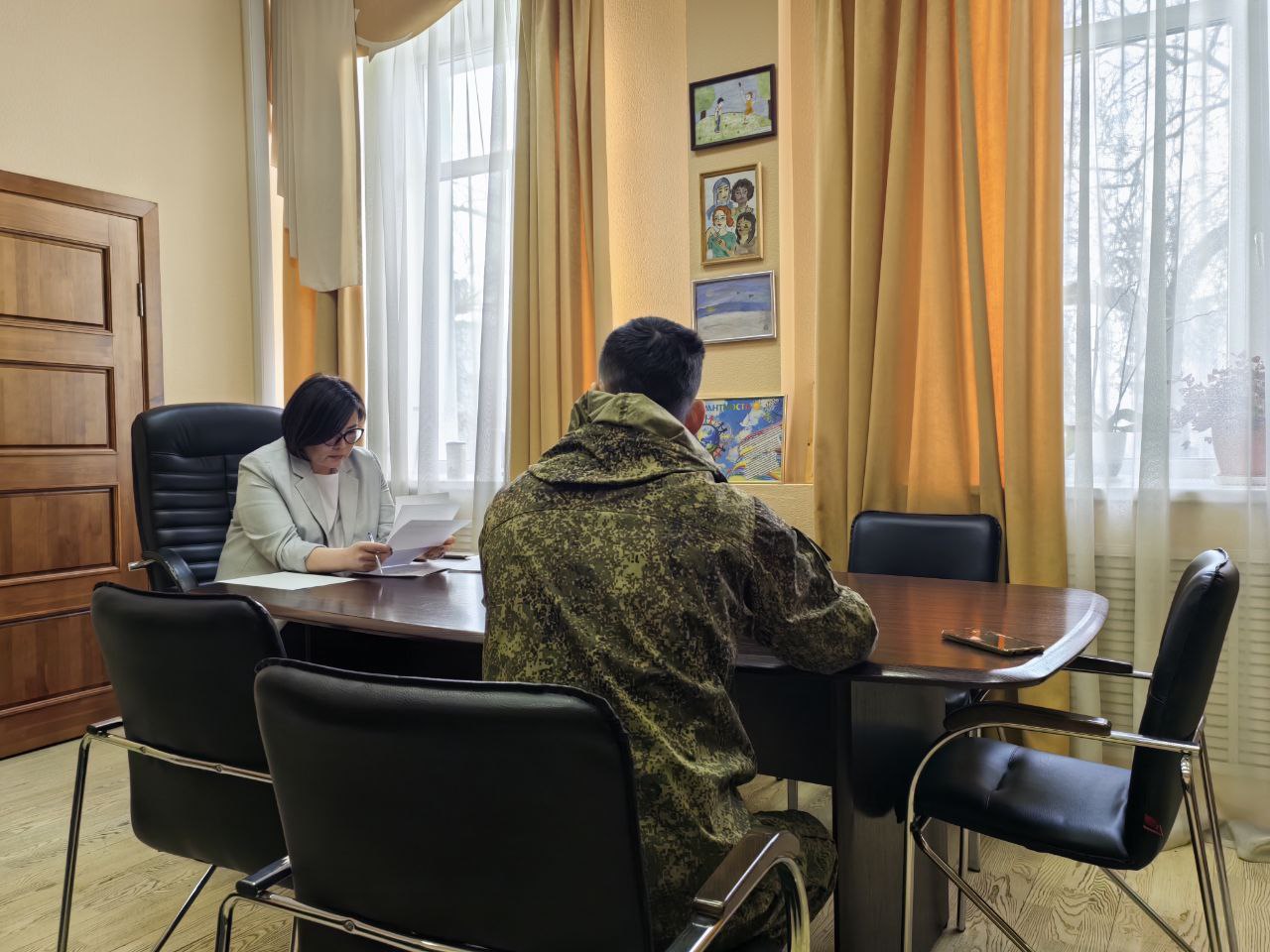 Фото В Улан-Удэ омбудсмен по правам человека в Бурятии провела прием граждан