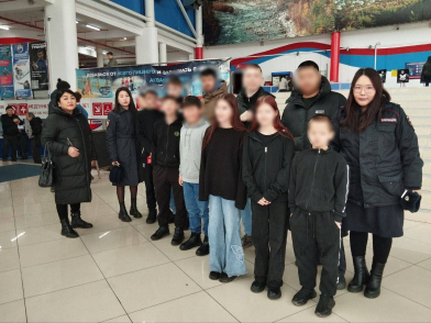 Фото В Улан-Удэ полицейские сводили подростков-нарушителей на фестиваль единоборств