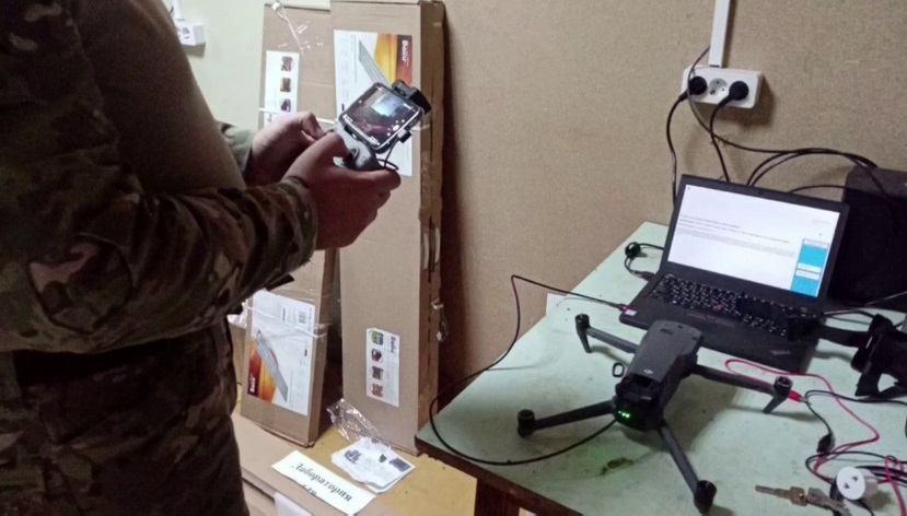 Фото В зоне СВО военные из Бурятии создали лабораторию боевых дронов