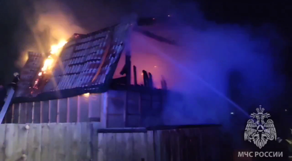 Фото В Улан-Удэ произошел крупный пожар в Тулунже (ВИДЕО)