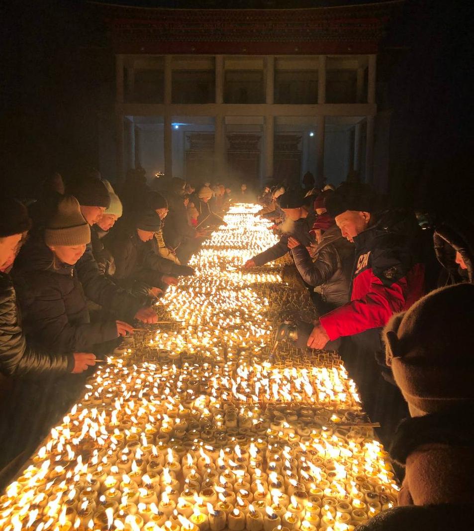 Фото В дацанах Бурятии прошел красивейший праздник тысячи лампад «Зула Хурал»