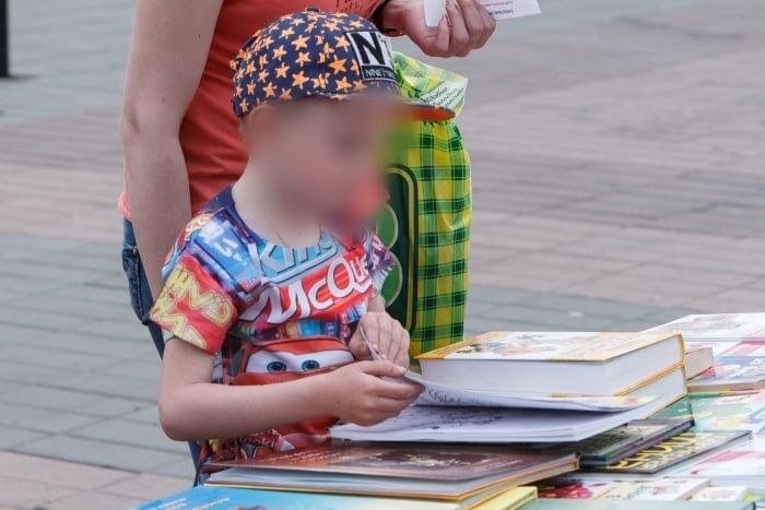 Фото Школьники из Бурятии подарили книги детям ДНР и ЛНР