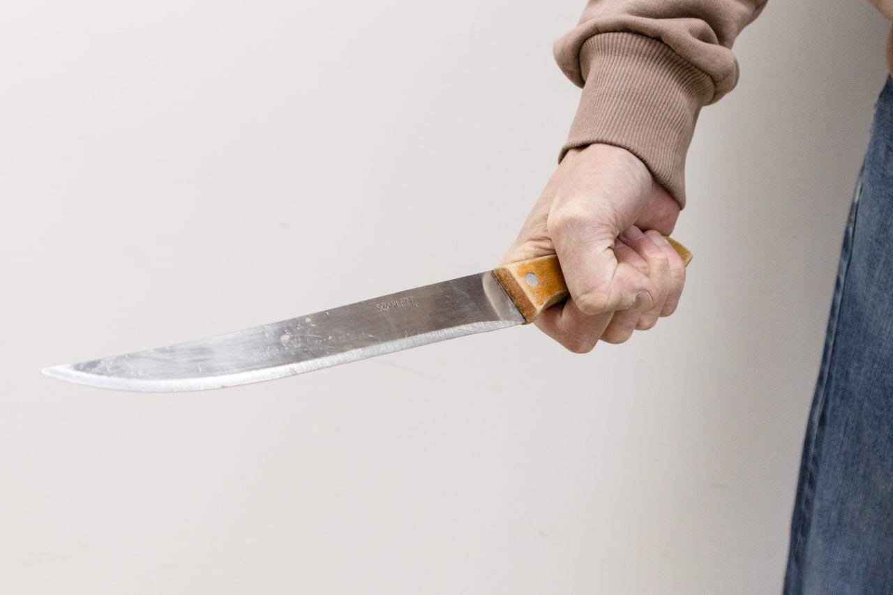 Фото За расспросы про нож четверо мужчин в Бурятии получили ранения