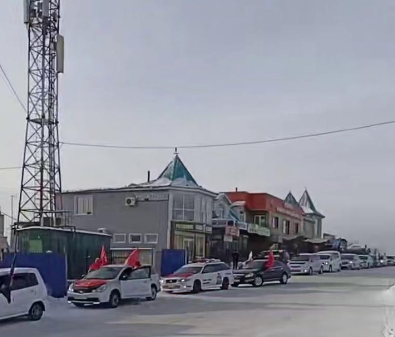 Фото В Улан-Удэ стартовал автопробег в поддержку СВО