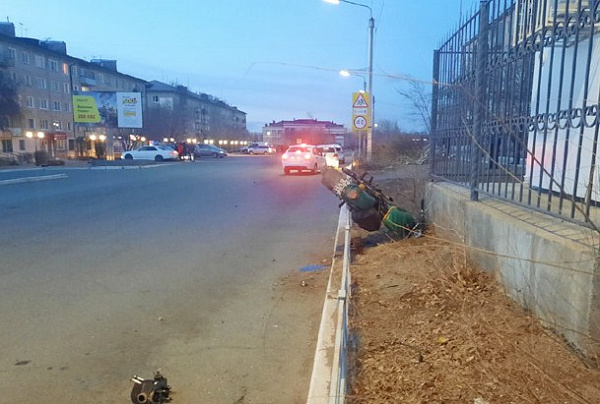 Фото В Бурятии разбился мотоциклист на «Урале»