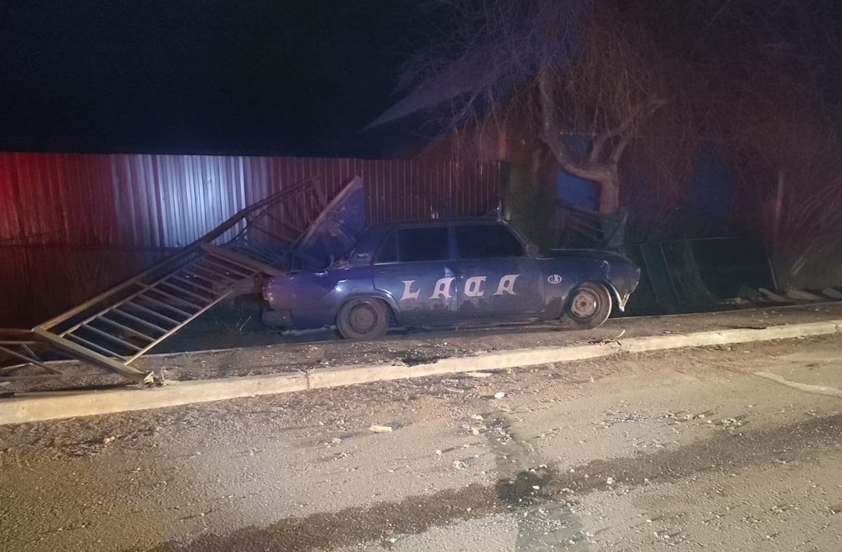Фото В Бурятии юноша сбил ограждение и попал в больницу 