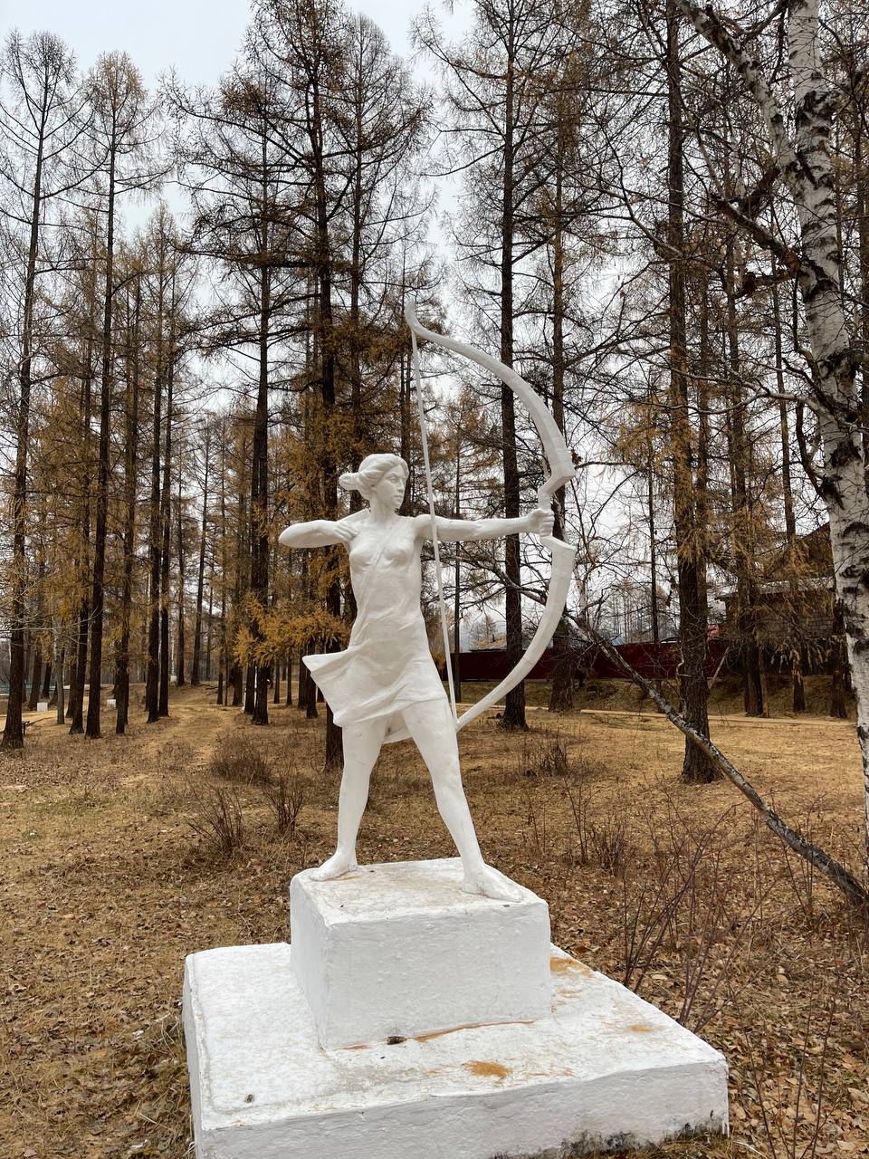 Фото В парке Закаменска в Бурятии установили скульптуры советского времени 
