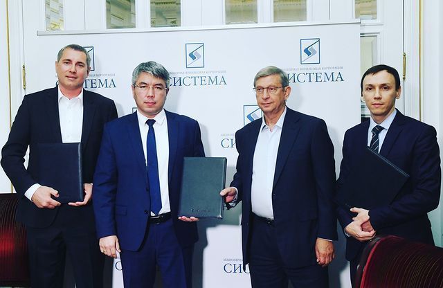 Фото Глава Бурятии подписал соглашение о строительстве оздоровительного комплекса в «Байкальской гавани»