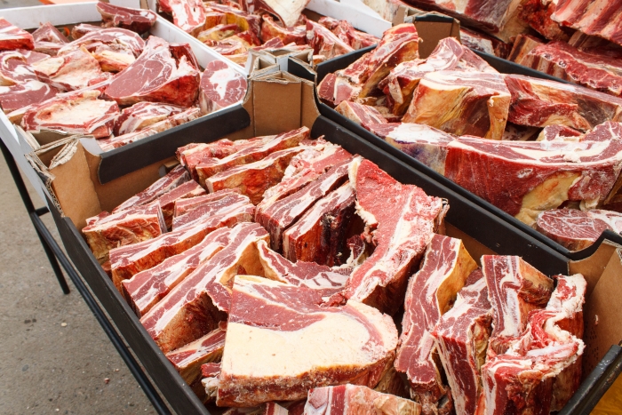 Фото За прошлый год Роспотребнадзор Бурятии снял с продажи 21 кг мяса из-за плохих анализов