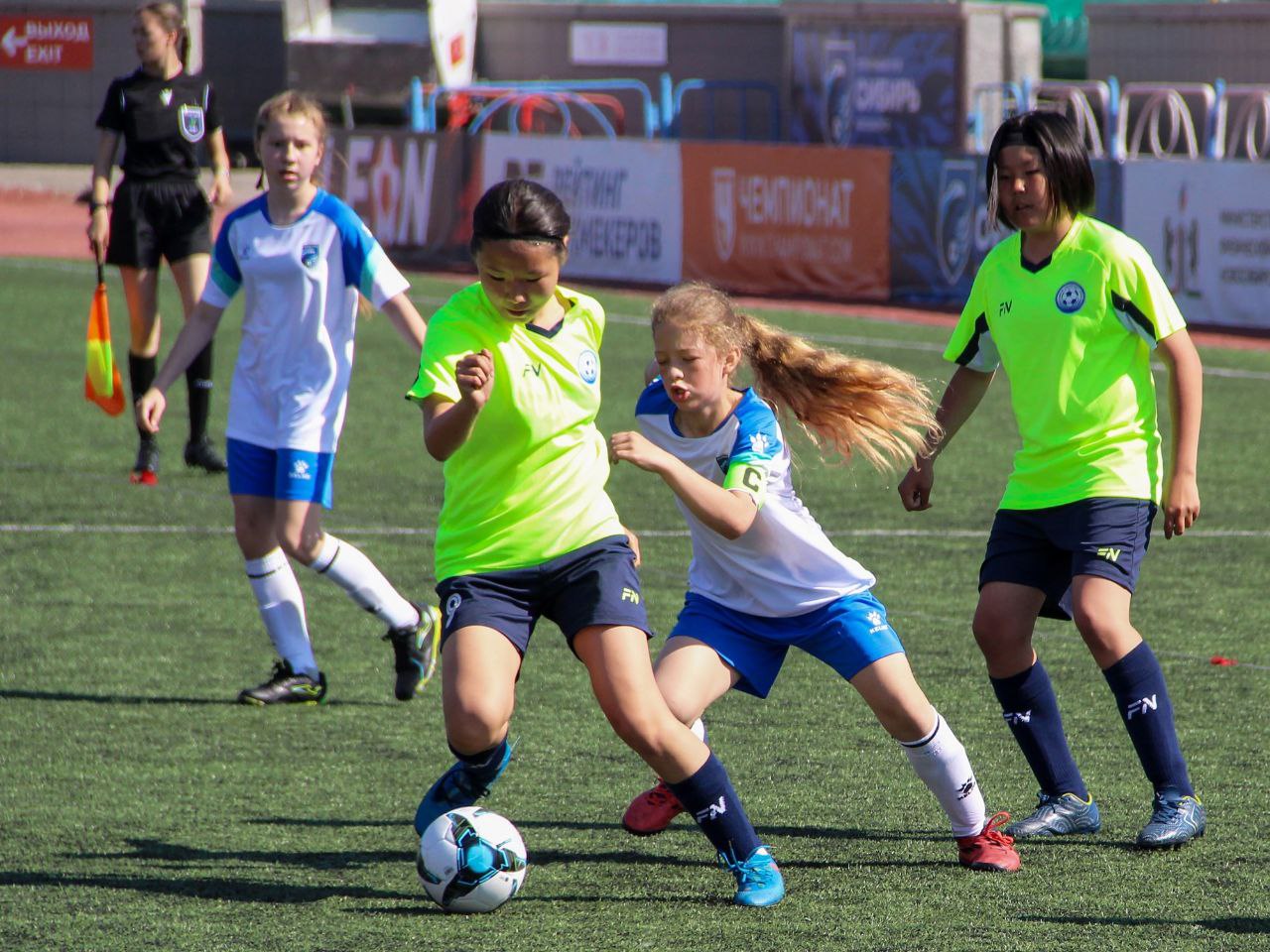Фото Юные спортсменки Бурятии успешно стартовали в Юношеской футбольной лиге России
