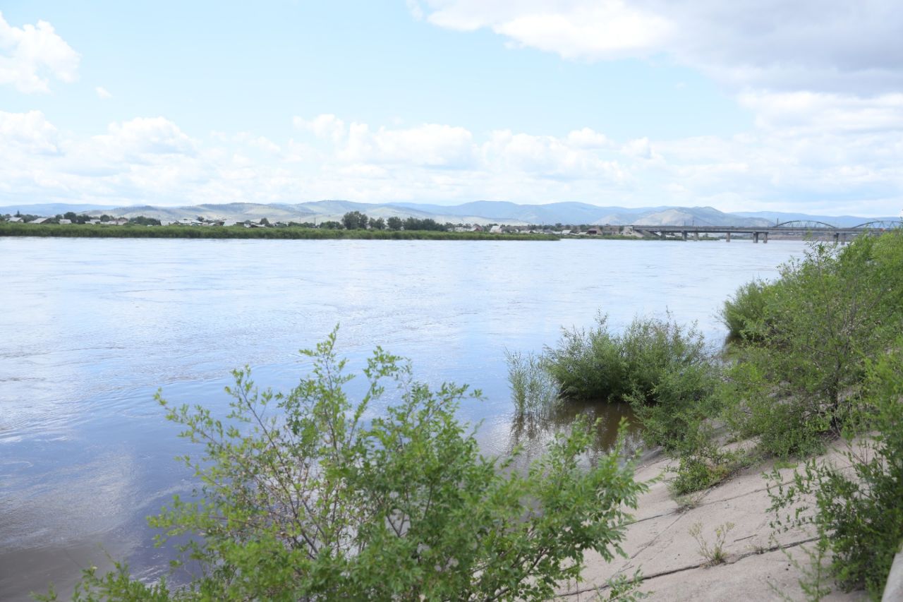 Фото Вода в реках Улан-Удэ продолжает быстро убывать