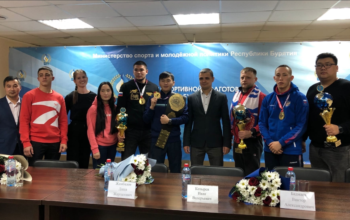 Фото В Бурятии чествовали победителей и призеров чемпионата мира по универсальному бою
