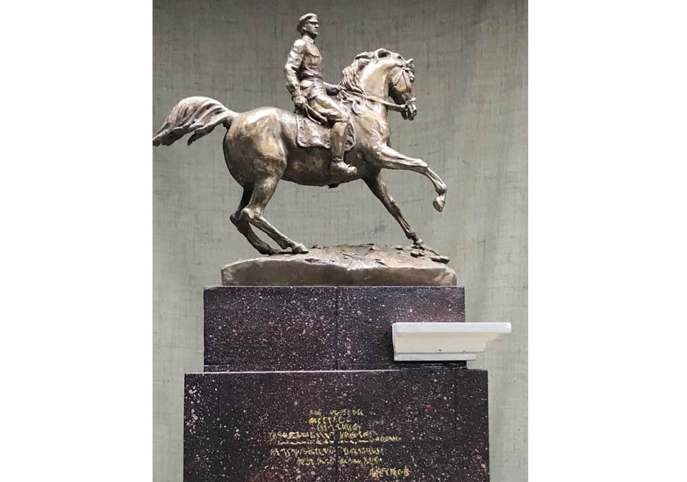 Фото Памятник Маршалу Константину Рокоссовскому в Улан-Удэ откроют 21 декабря