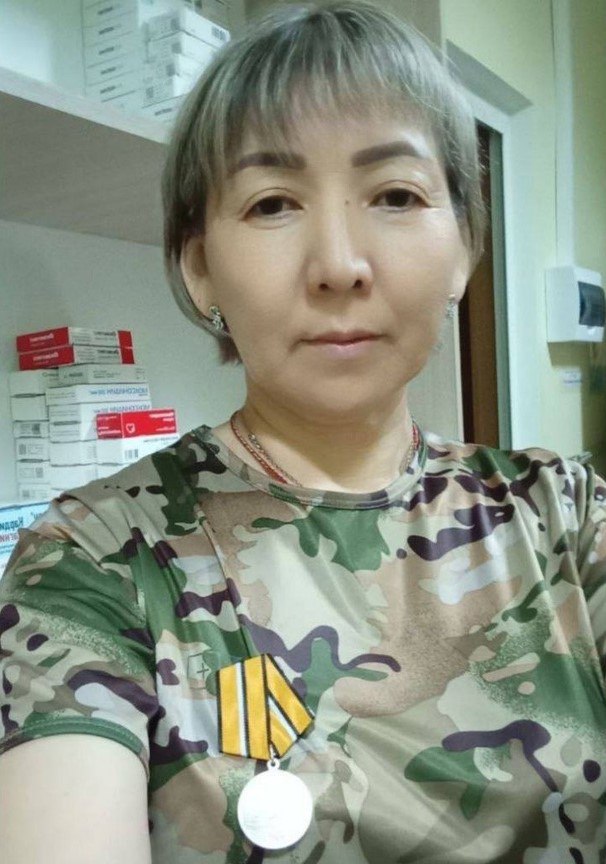 Фото Героиня в белом халате: в Минздраве Бурятии рассказали о подвиге старшей медицинской сестры Гусиноозерской ЦРБ 