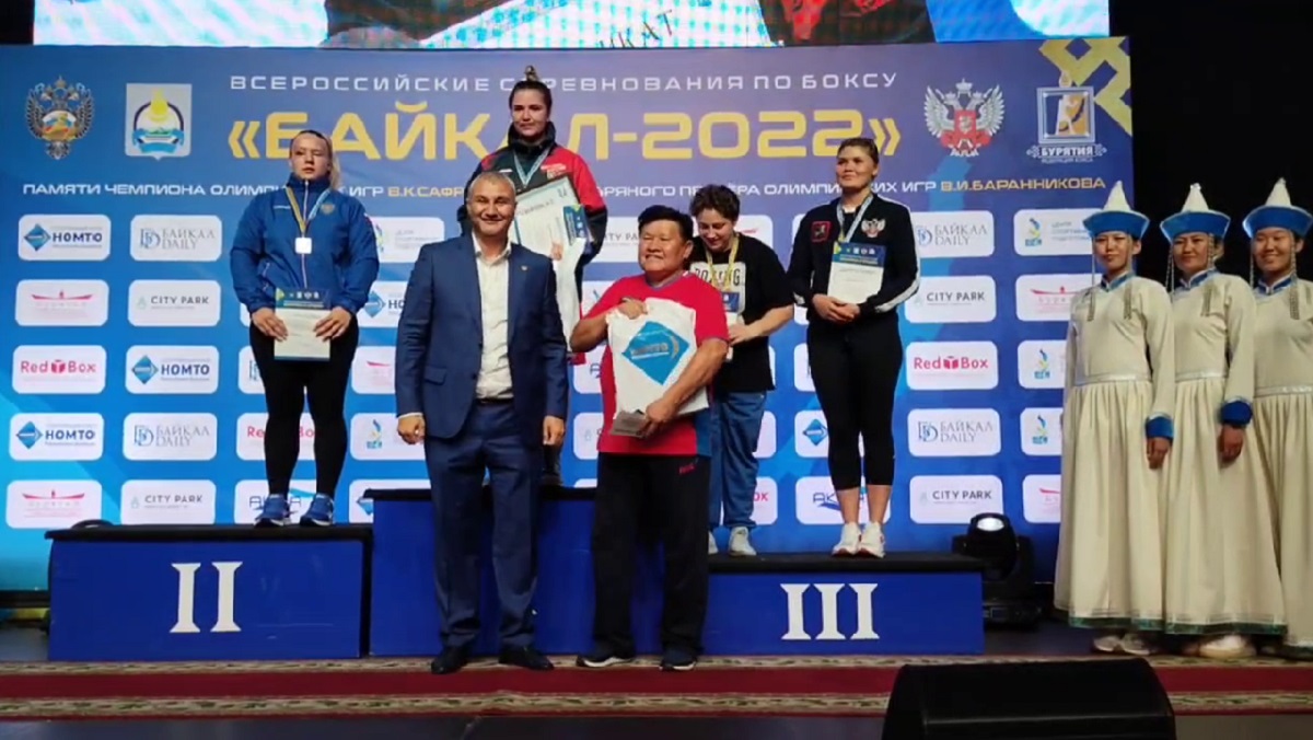 Фото Бурятские спортсменки стали победительницами Всероссийских соревнований по боксу «Байкал-2022»