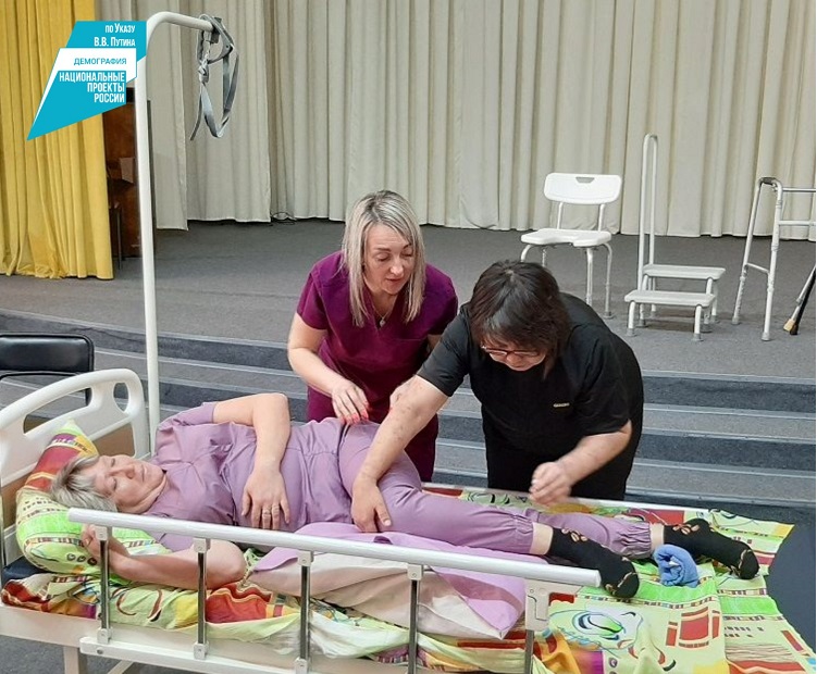 Фото В Бурятии сиделки обучаются у московских специалистов