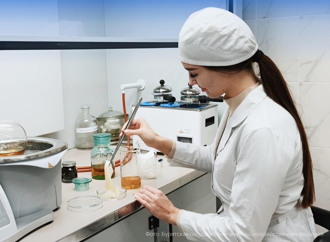 Фото В Улан-Удэ студенты и ученые БГСХА создали уникальные антибактериальные салфетки 