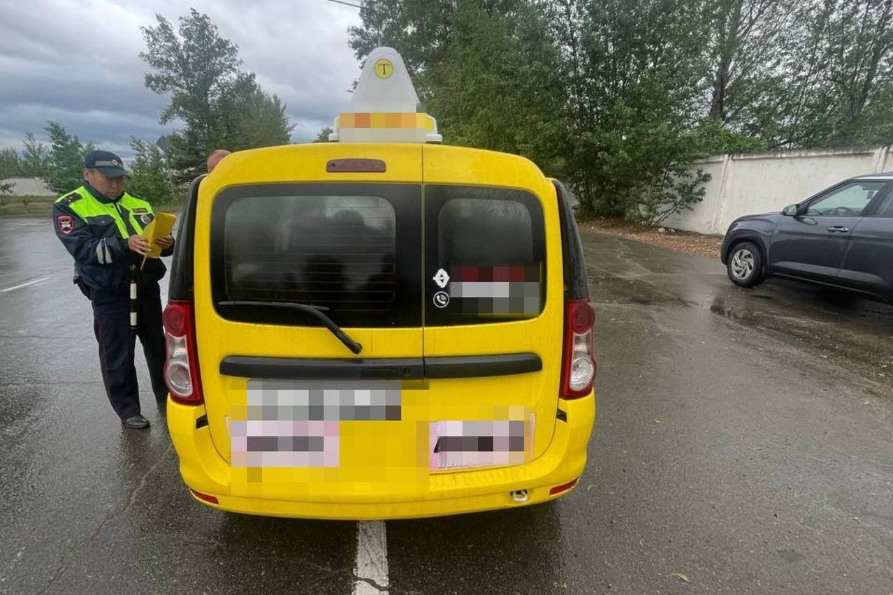 Фото В Иркутской области мигрантам запретили работать в такси