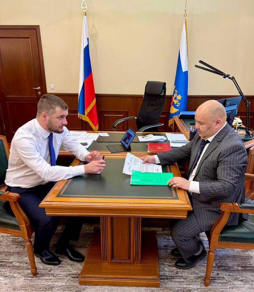 Фото Глава Бурятии похвалил министра промышленности за начало работы