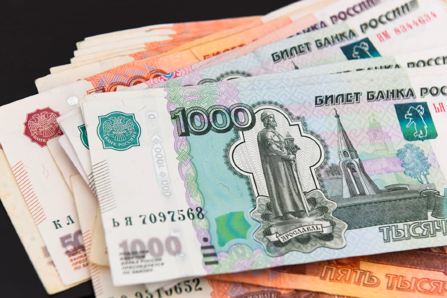 Фото Средняя зарплата в Улан-Удэ составляет 41 тыс.руб сообщает БУРСТАТ