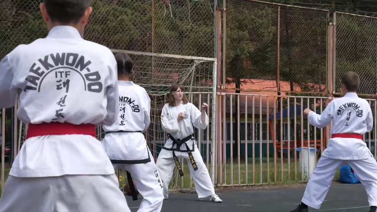 Фото Бурятская тхэквондистка Ангелина Пищалкина готовится к Чемпионату Азии