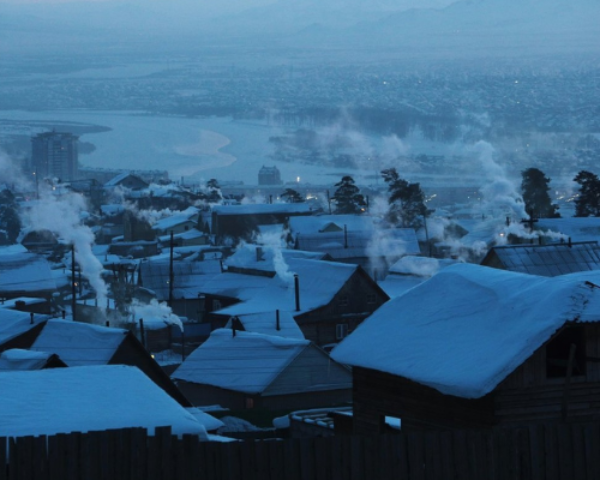 Фото Разработка ученых из Бурятии до 60% снижает выброс ядовитых веществ от печного дыма  (ФОТО)