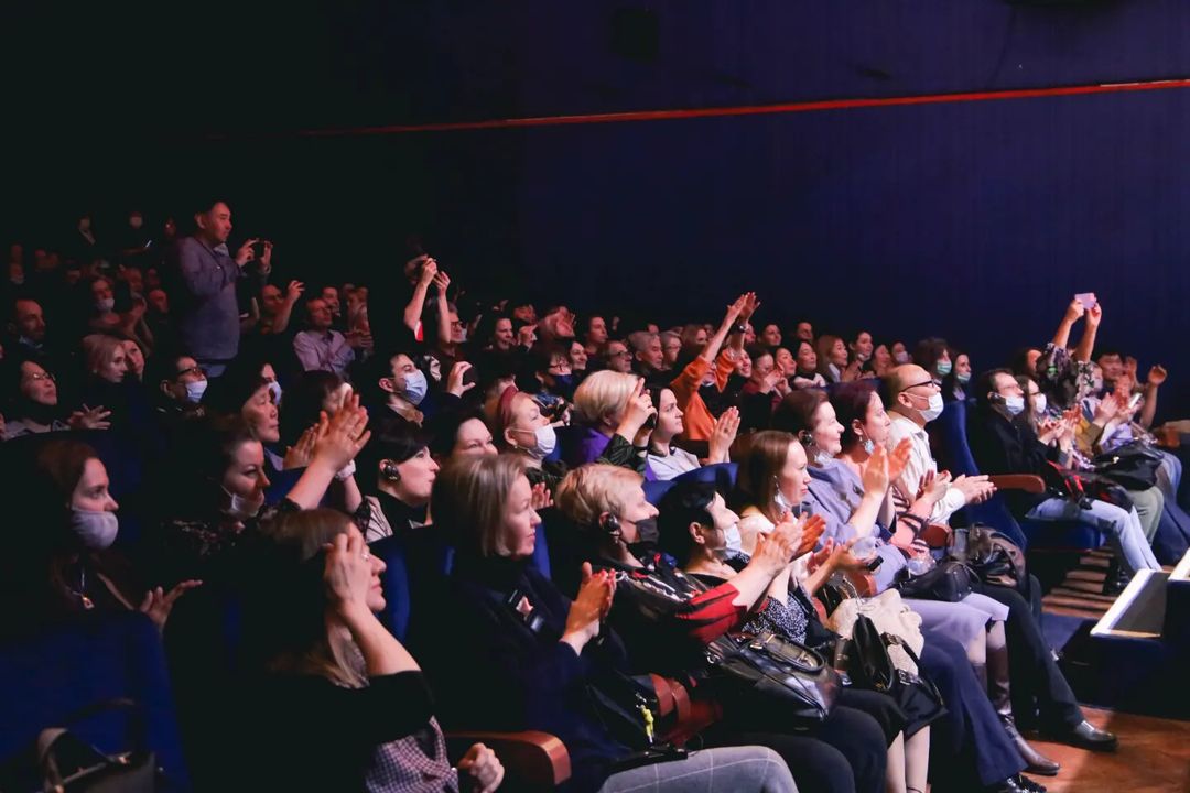 Фото «Буряад театр» получил бурю оваций в Москве 