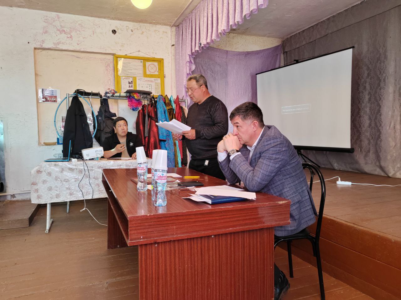 Фото Сельчане Бурятии шокированы массовыми штрафами за навоз, собак и коров 