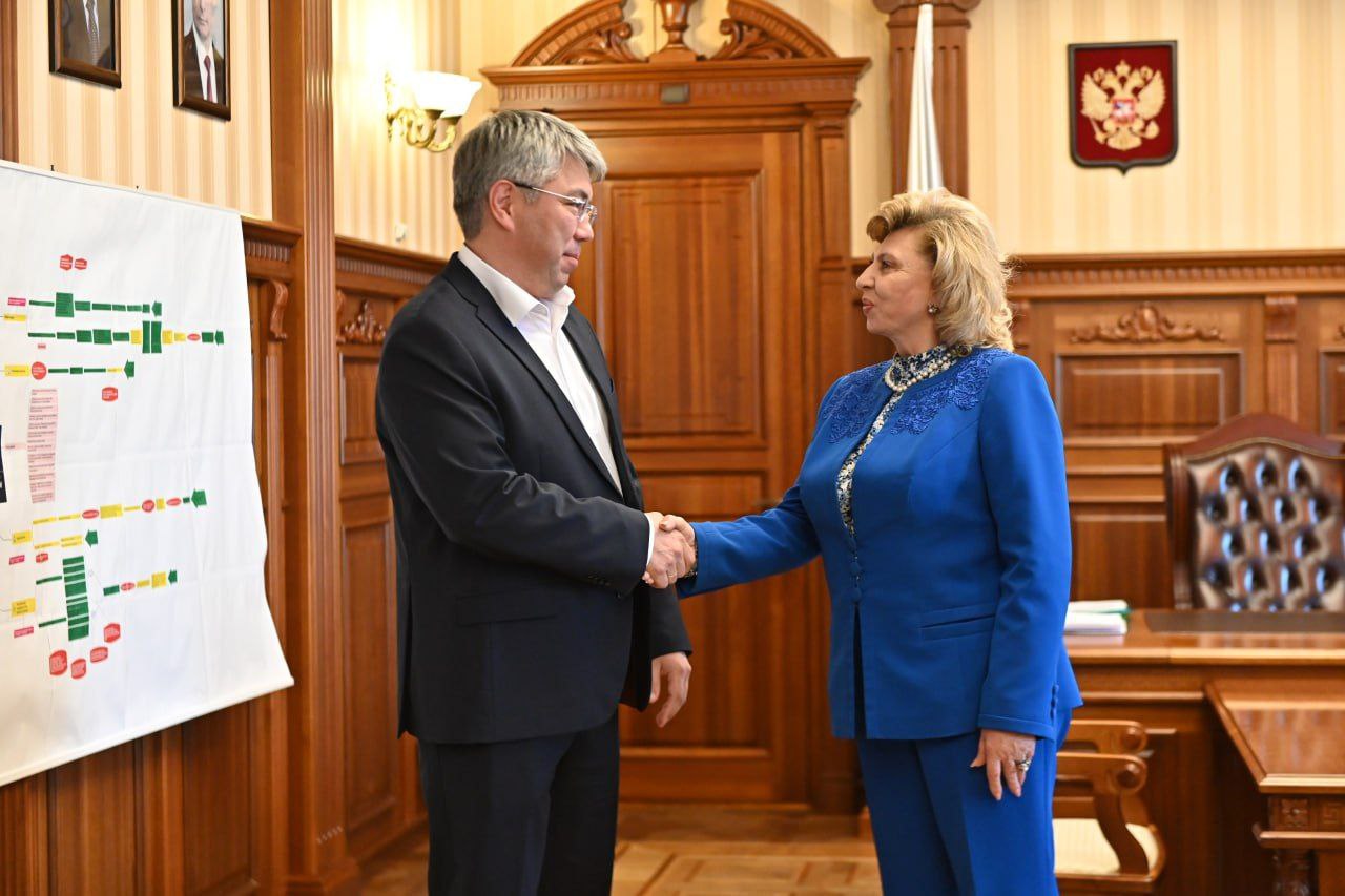 Фото Глава Бурятии встретился с уполномоченным по правам человека в России