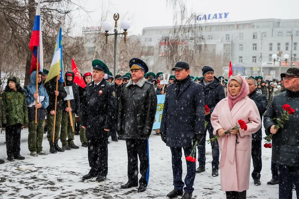 Фото В столицу Бурятии прибыл символ Эстафеты Победы