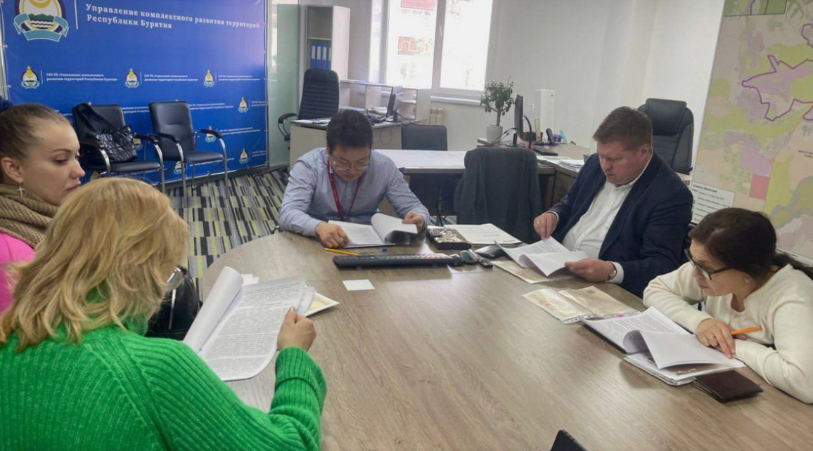 Фото Еще 17 семей переселились в новые квартиры из  исторической части Улан-Удэ