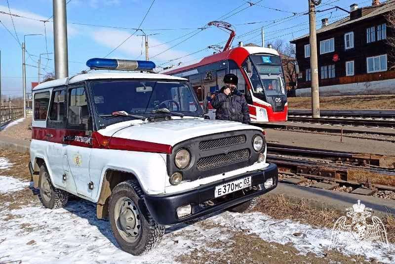 Фото Улан-удэнец отказывался покидать трамвай, который шел в депо