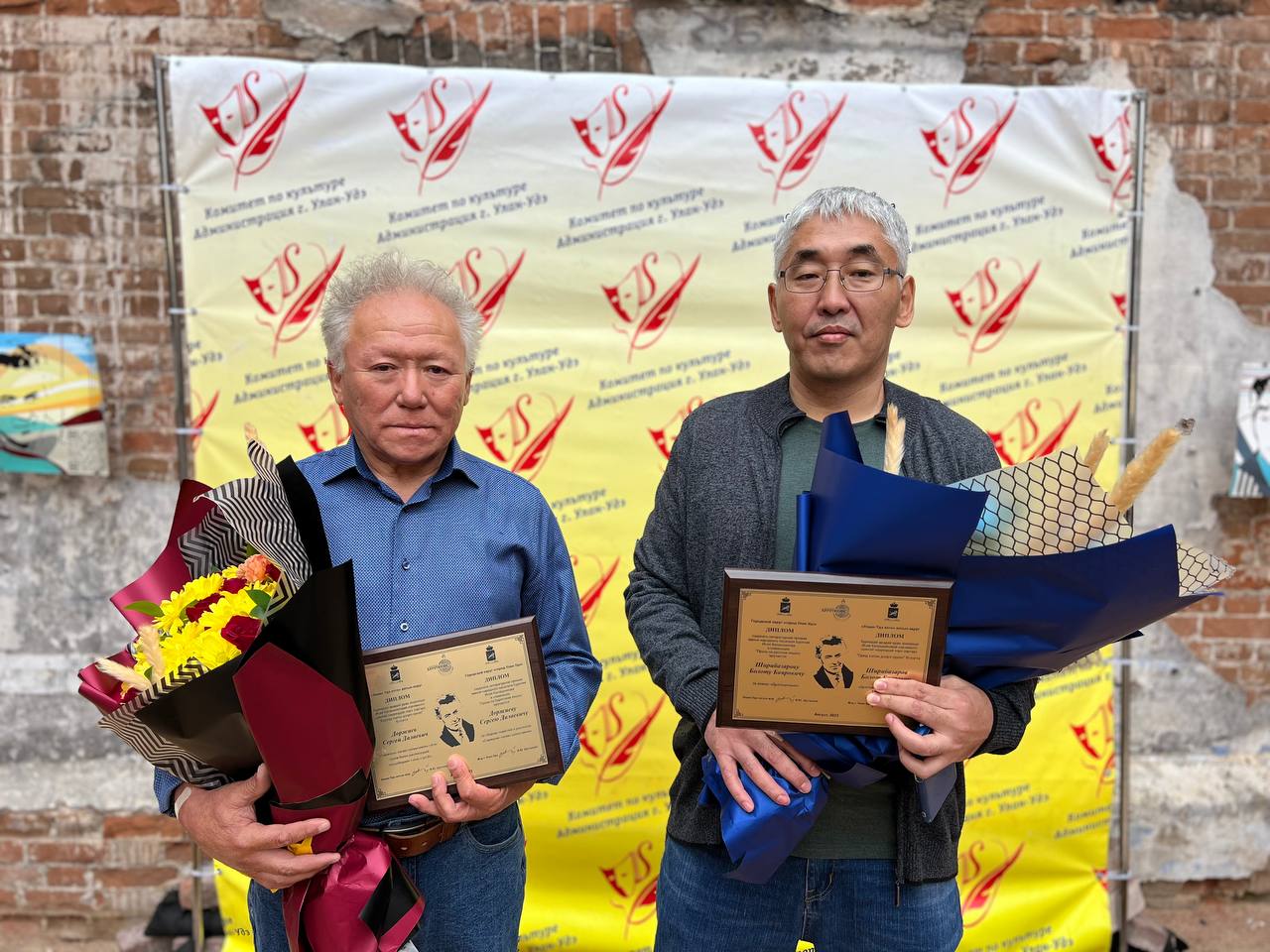 Фото В столице Бурятии вручили премии писателям в жанре прозы