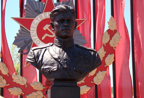 Фото Герой Советского Союза из Новодесятниково