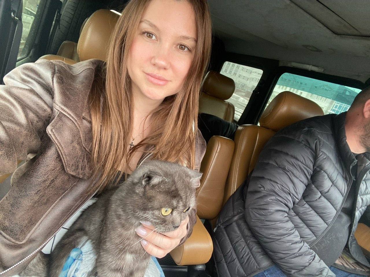 Фото В Улан-Удэ кошка со сломанной лапкой нашла новых хозяев 