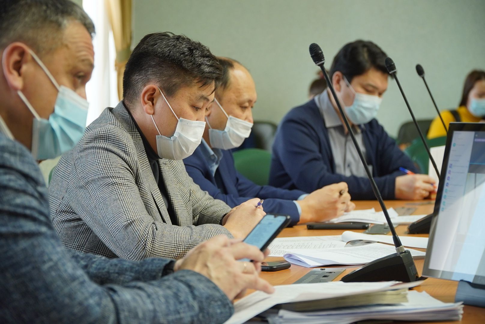 Фото 368 наказов выполнили депутаты Горсовета Улан-Удэ на своих округах за 2021 год