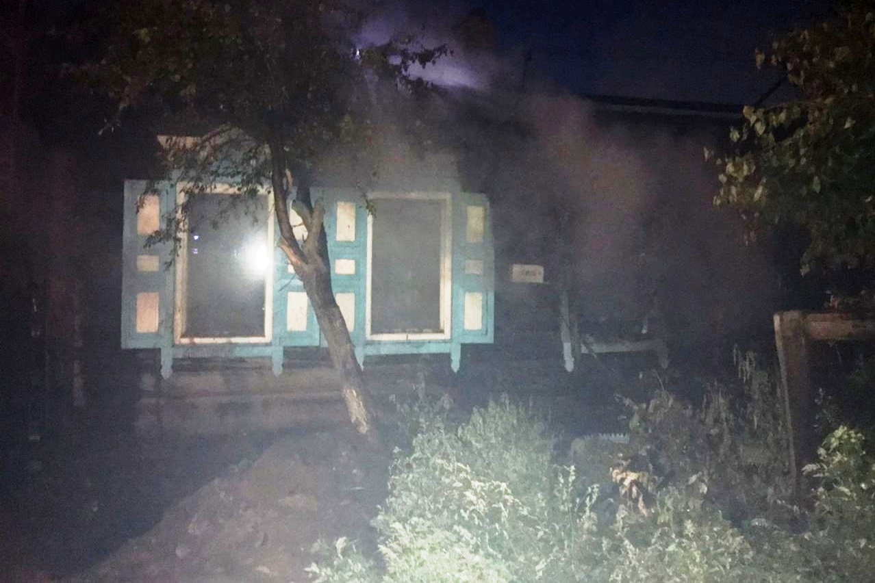 Фото В Улан-Удэ в пожаре едва не погибла семья