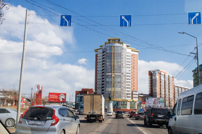Фото В Улан-Удэ на ливневки уложили асфальт