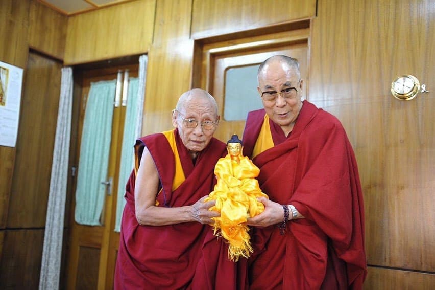 Фото Буддийская традиционная Сангха России в Бурятии принесла свои глубочайшие соболезнования по поводу кончины  лхарамбы Кенсур Лобсан Самтдэна
