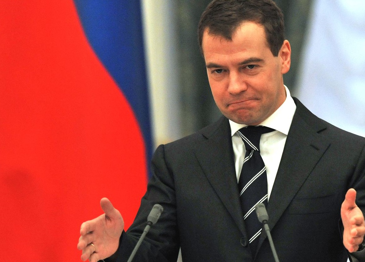 Фото Названа зарплата Медведева на новой должности
