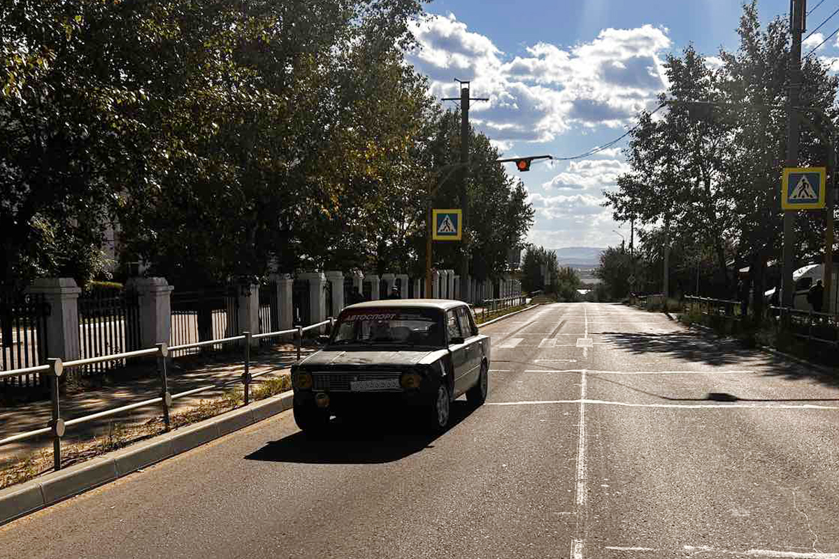 Фото В Улан-Удэ злостный лихач сбил на «зебре» студентку