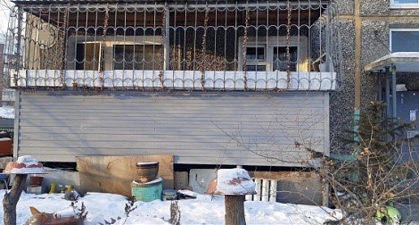 Фото Жительница Бурятии чуть не лишилась квартиры из-за балкона (ФОТО)