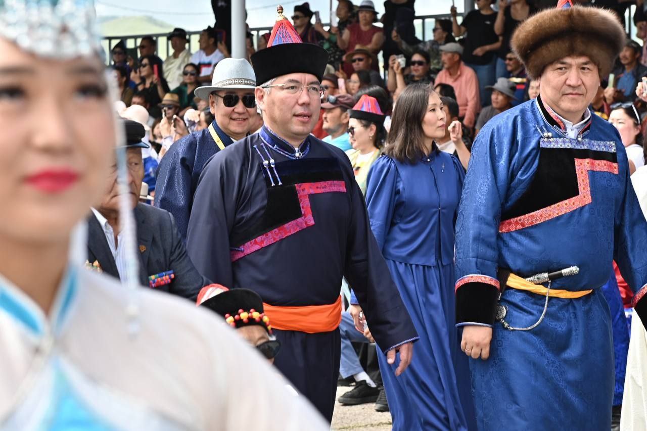 Фото Глава Бурятии проинструктировал делегатов Алтарганы насчет провокаций 