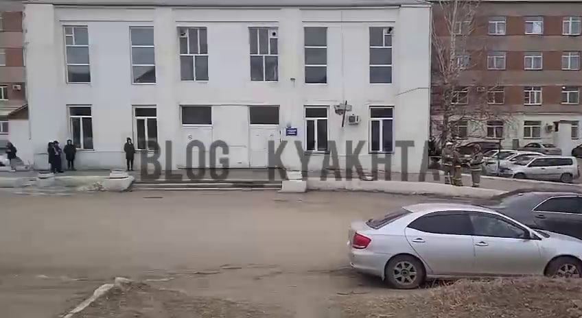 Фото В Бурятии эвакуировали пациентов и персонал Кяхтинской ЦРБ