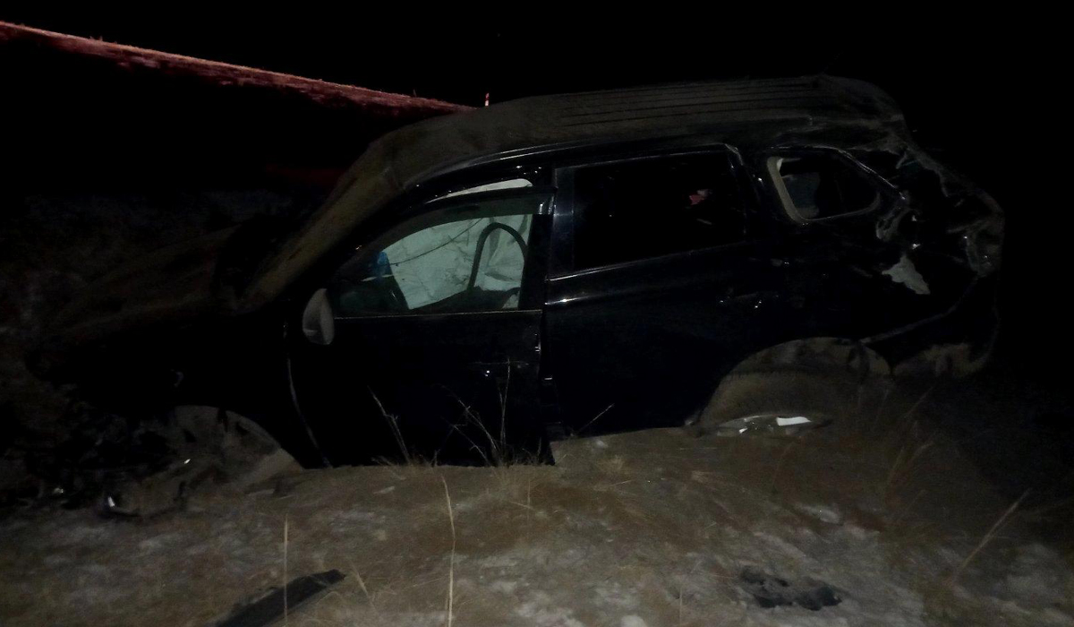 Фото В Иволгинском районе Бурятии пьяный водитель перевернулся на Митсубиши Аутлэндере