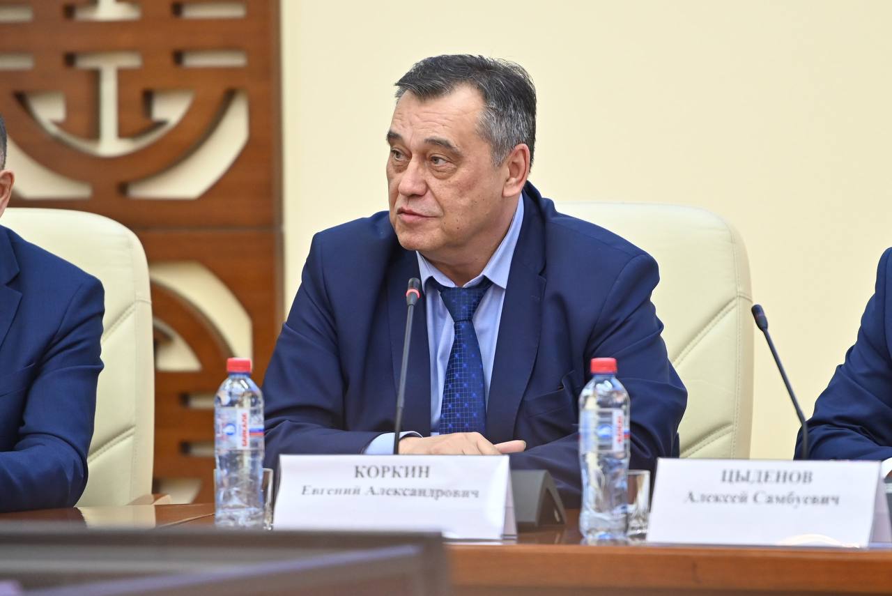 Фото Глава Бурятии назначил Евгения Коркина министром строительства и ЖКК  