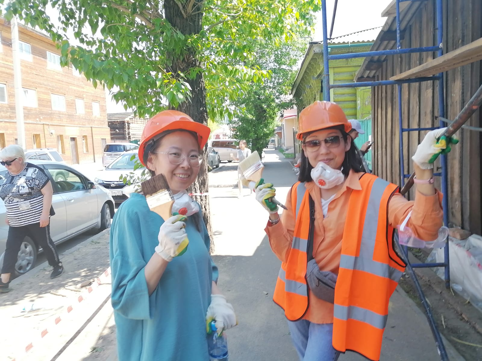 Фото Волонтеры обновляют дома «старого» Улан-Удэ